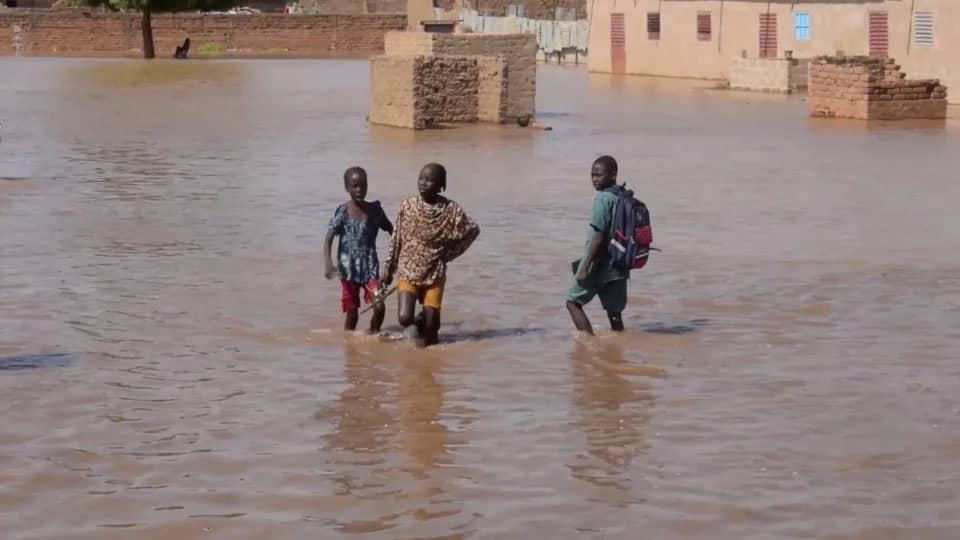 Before the Next Flood: planning and knowledge for safer neighborhoods
