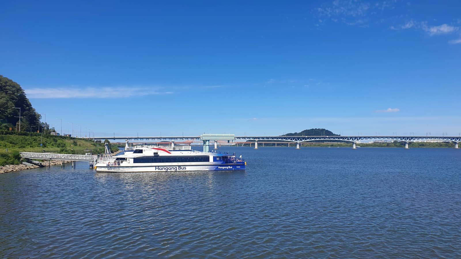 Hangang Bus Riding & Yeouido Hiking