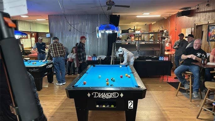 8-Ball Pool Burnaby - Men 45+ Fun, Friends, Social