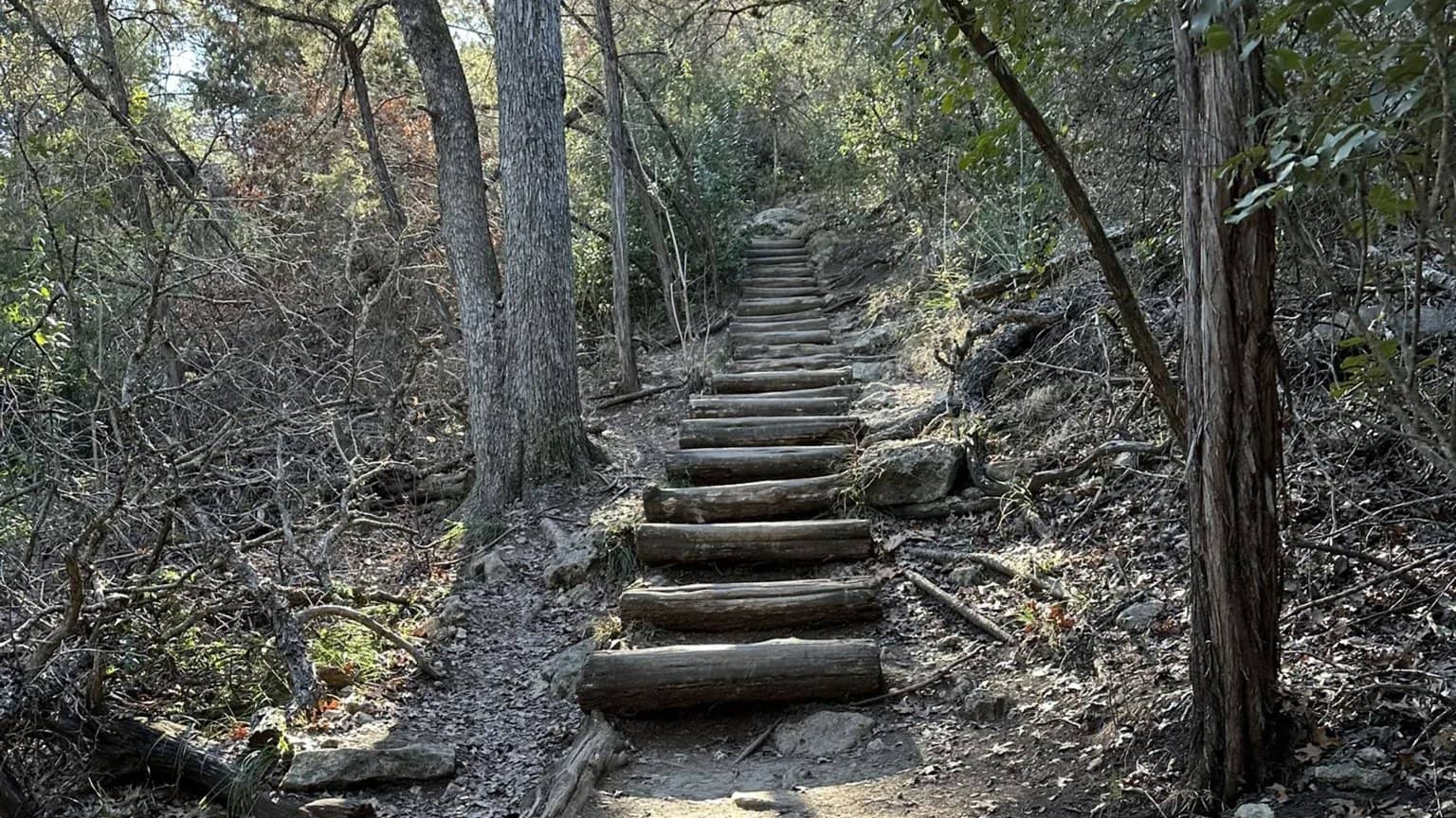 Explore River Place Canyon Trail