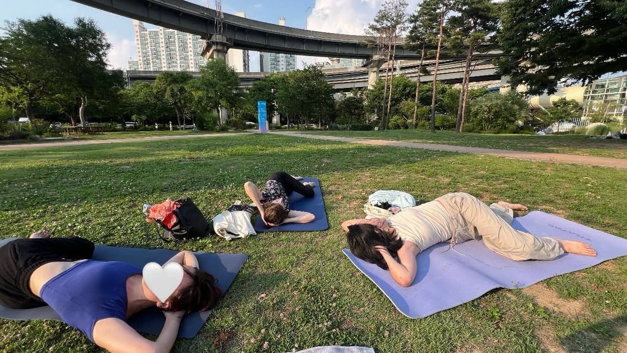 Han River Sunset Yoga | Seoul Wellness Club