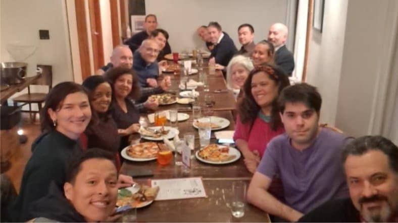 Pizzeria da Marco (8008 Woodmont Ave.) Conversazione in Italiano