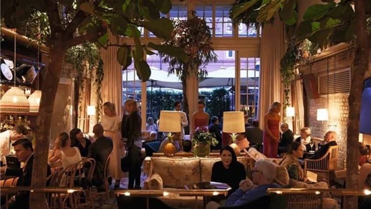 Lantern Walks - Secret and wonderful hidden quarters of Magical Marylebone!