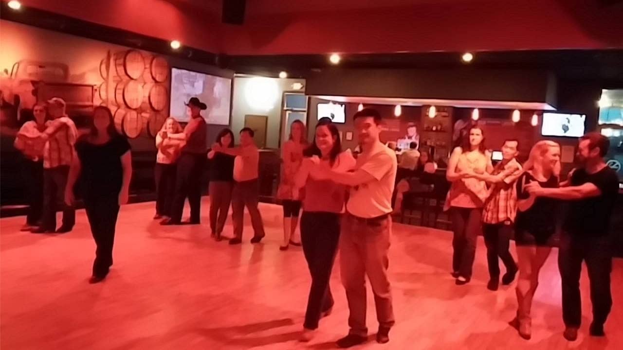 FREE Sundays 2 Step, 1 Step, Waltz Classes.Text Required before at: 512-296-5678