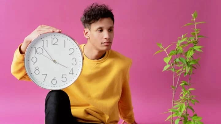 Discuss & Social 🍷 Dating ETAs: slow texts, fast labels.. should timing matter?