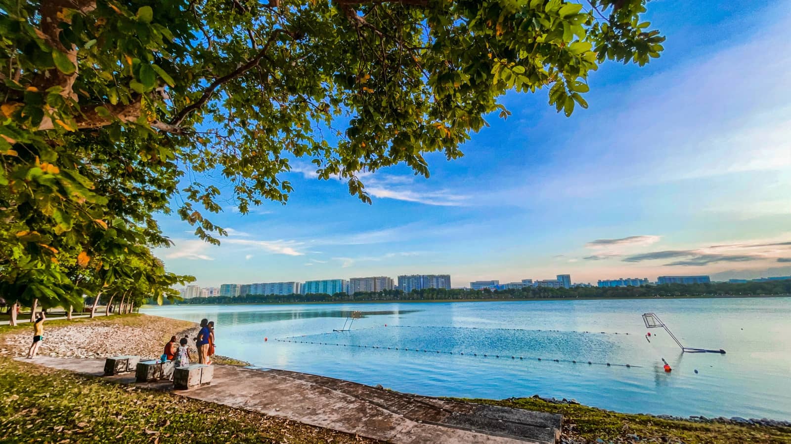 Bedok Walk