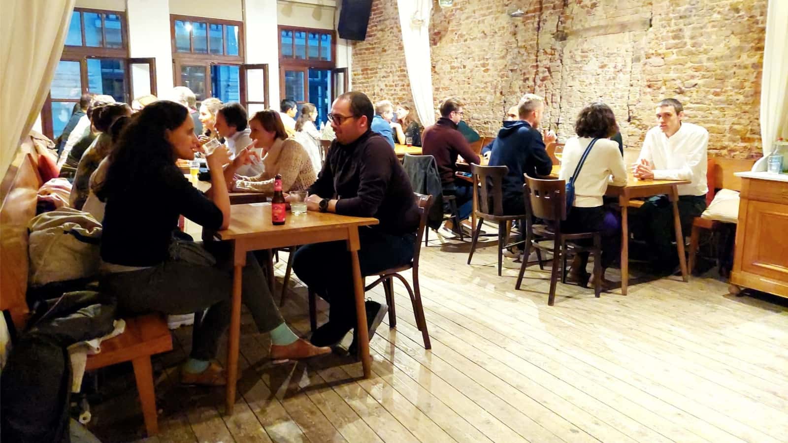 Meet New Friends | Beyond Small Talk | Fast Friends (25–45/Free Shot)