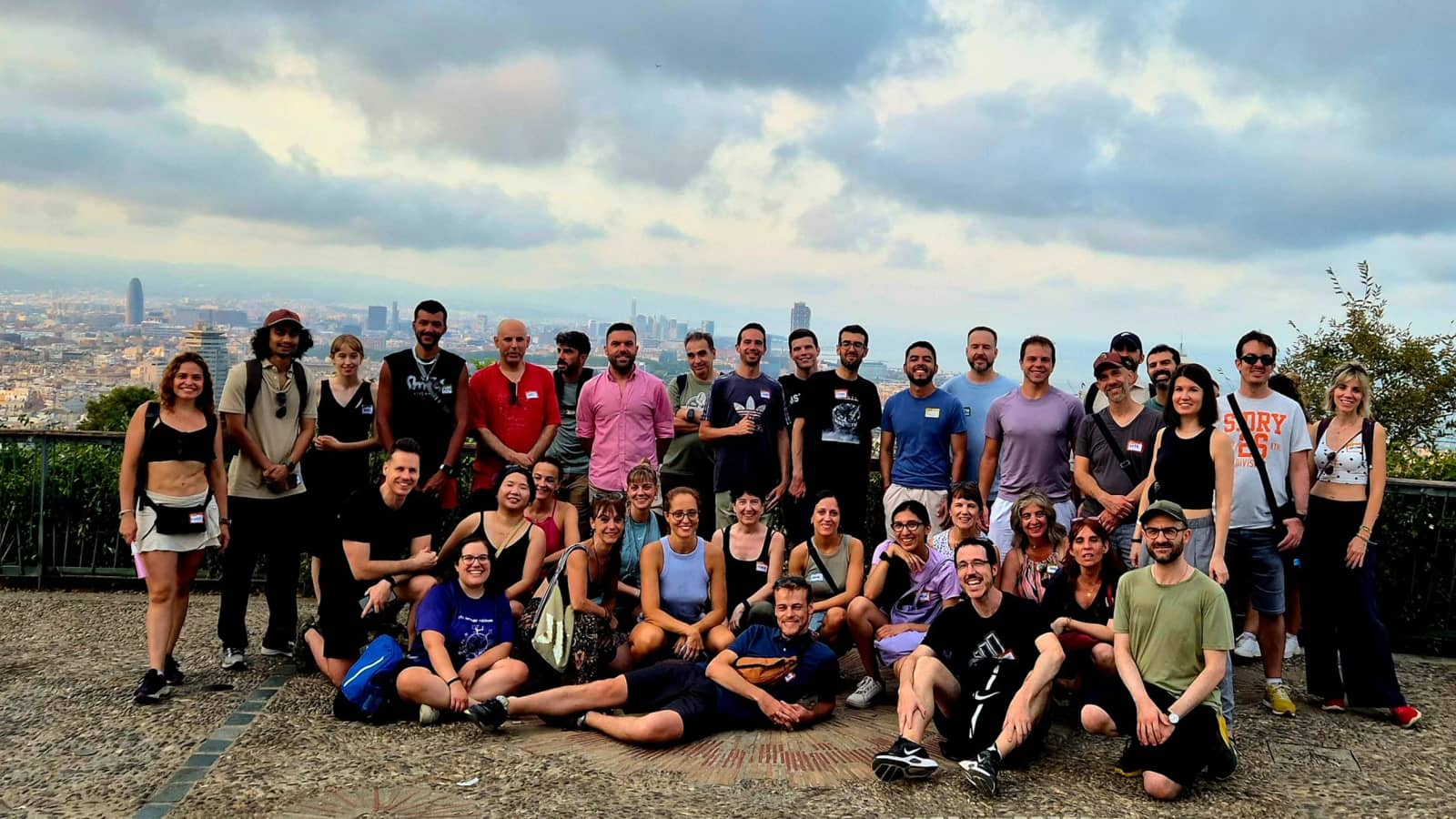 ☀️ Montjuïc Social Hike with Castle Views & Vermut 🍷