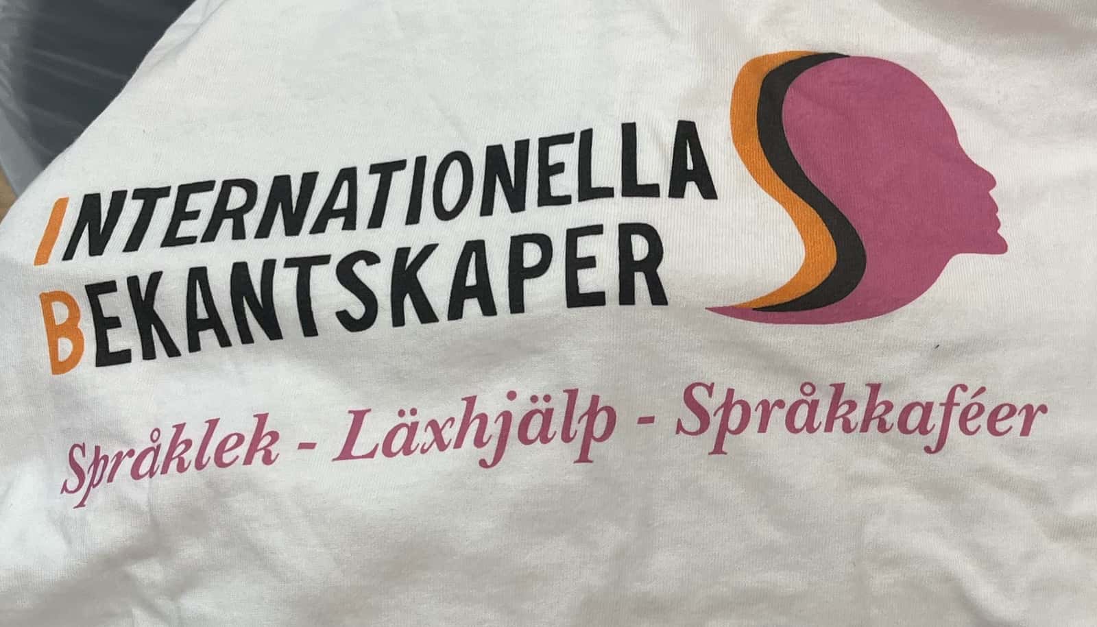 Tre sommarspråkkaféer per vecka i juni, juli och augusti!
