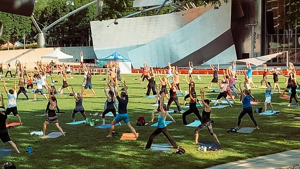 π§ββοΈ Mat & Morning Magic: Free Yoga in the Park! π