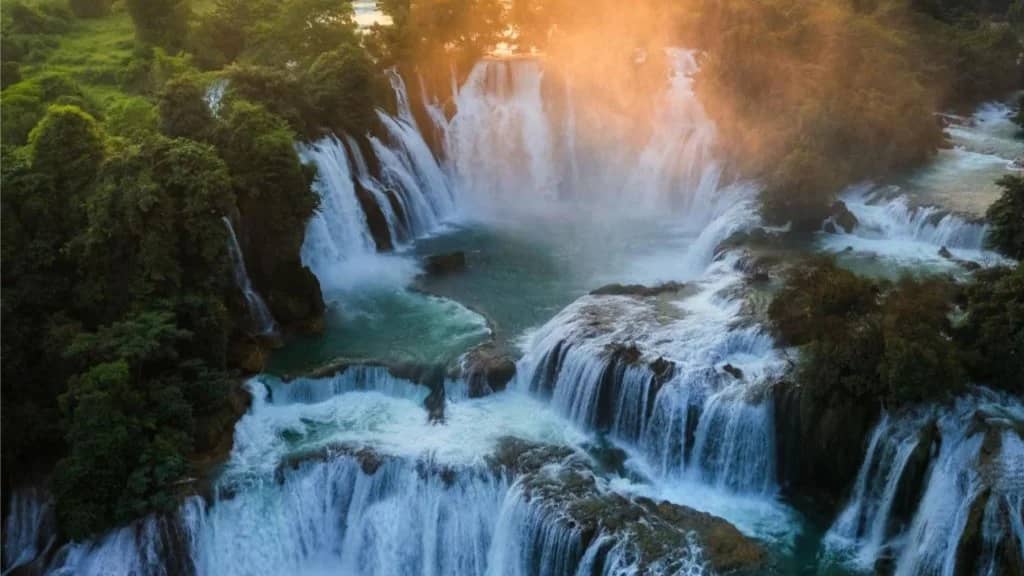 VIAJE EN GRUPO A VIETNAM — VERANO 2026 ✈️