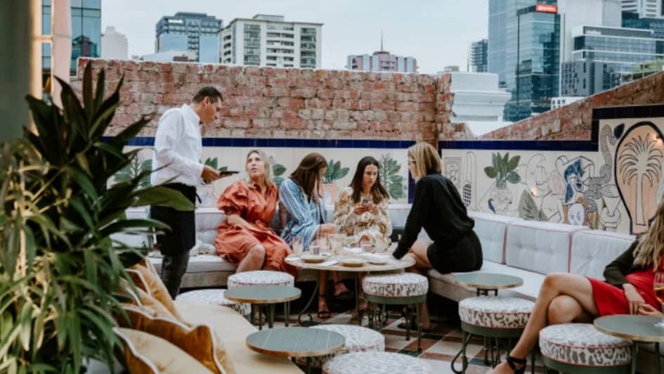 The Ladies Saturday Social: Afternoon Drinks & Connections ๐ธ