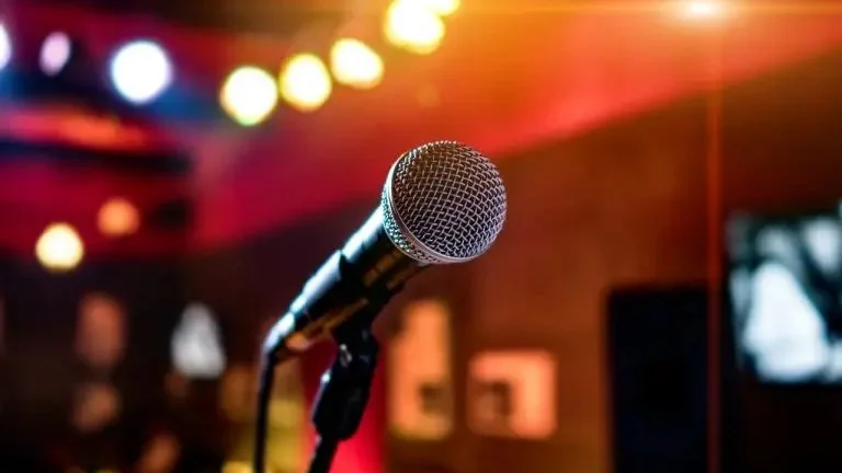 Karaoke @ The High Low Bar