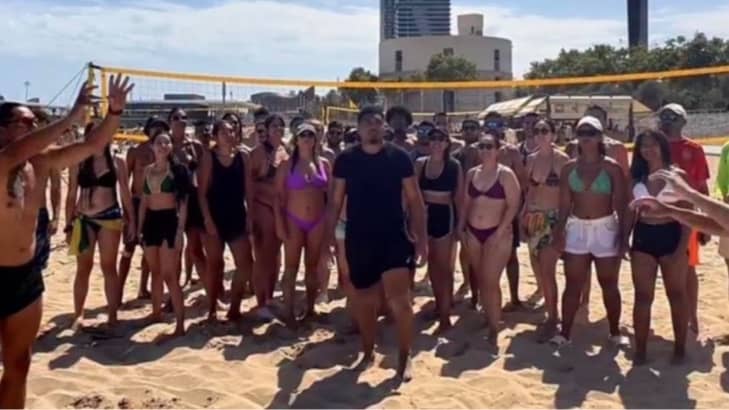 Volley para Mulheres Iniciantes Barcelona - Grupo Pequeno
