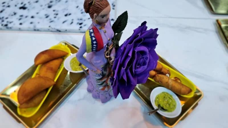 đ»đȘ APĂRO VĂNĂZUĂLIEN Ă LA CATâCHAPA đčby ENJOY! Paris