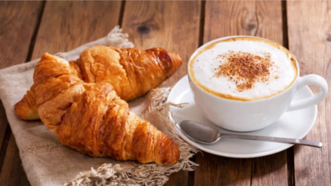 Café et Conversation! Chez Sweet Lily 🥐☕