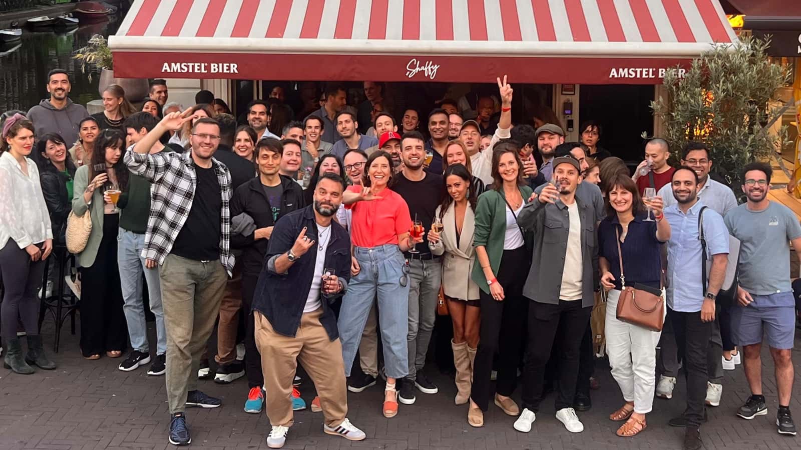 Midweek Crisis Drinks 🍹 Meet Fellow Expats & Make Friends (Vijzelgracht)