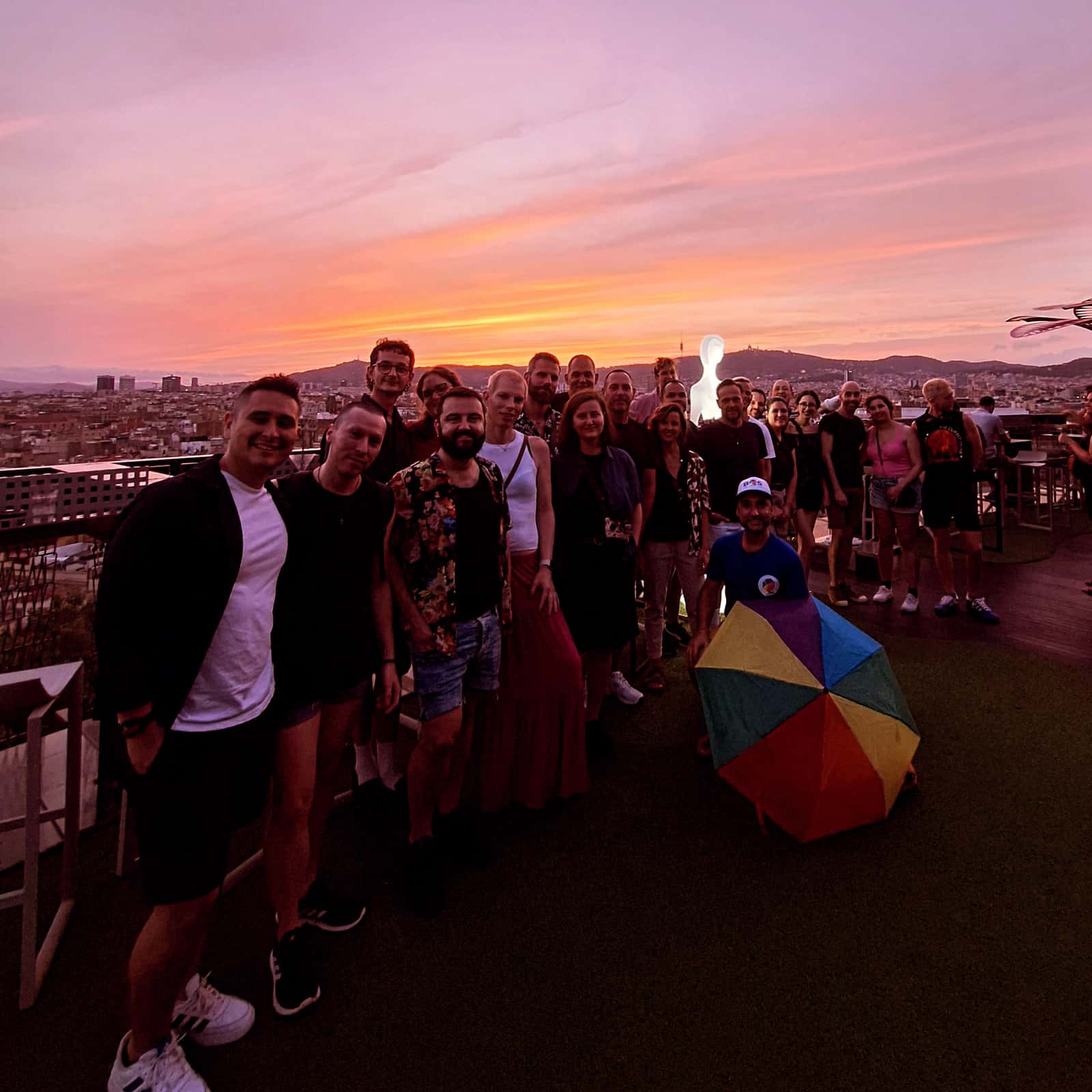 Queer 🏳️🌈 Pub 🍻 Crawl 🚶♀️ with Panoramic 🌆 Sunset 🌅 Correbares🥂 LGBT+🌈