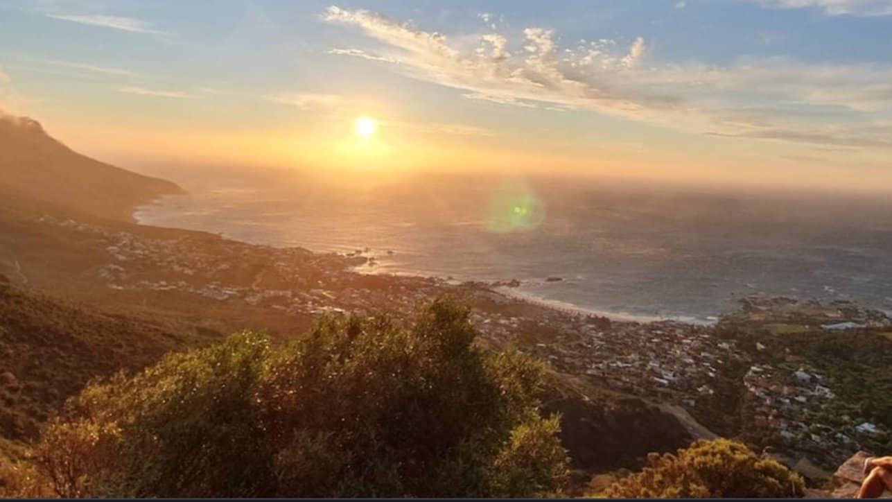 HIKE ⛰ Full moon at Kloof Corner