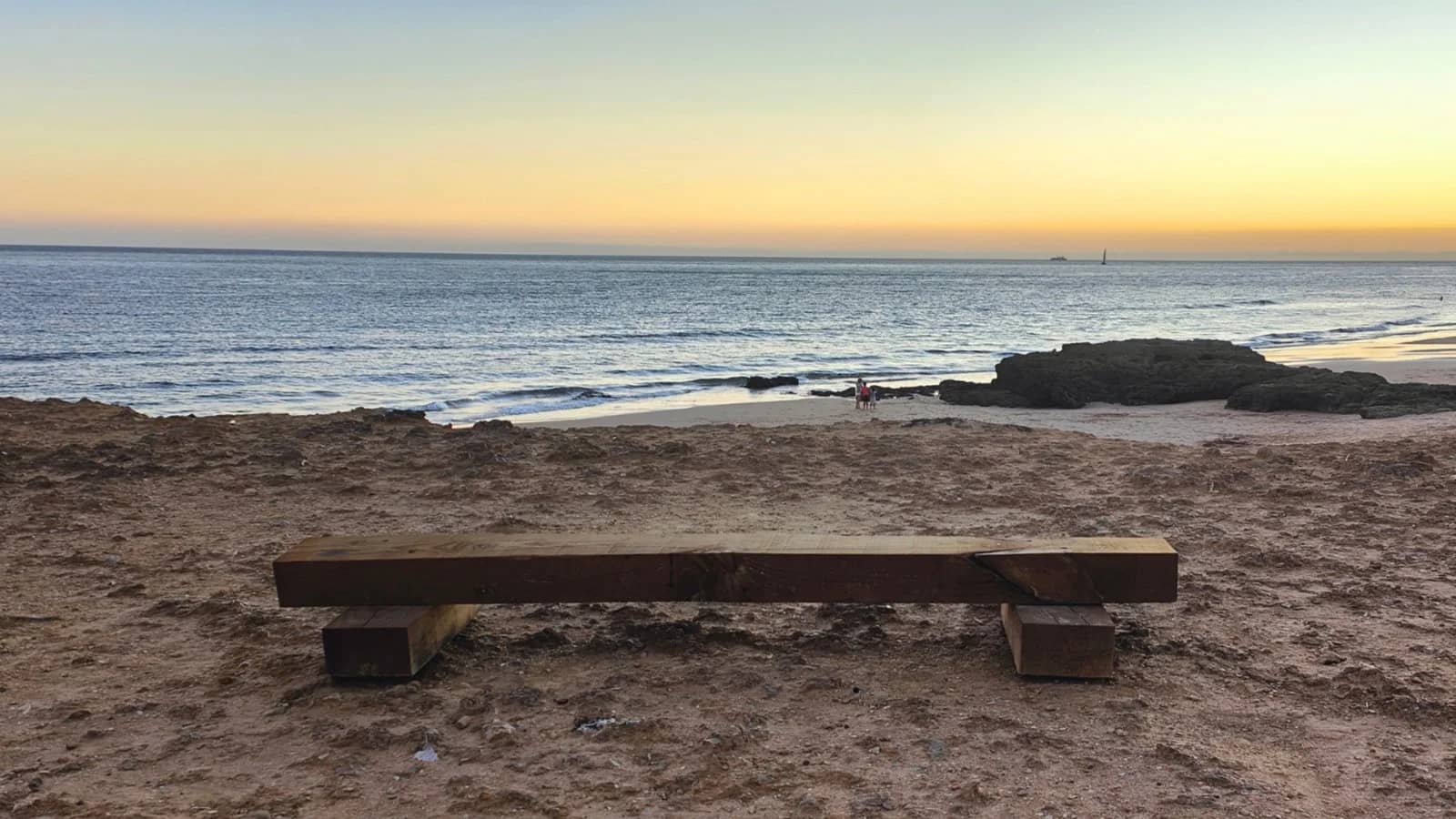 COME ALIVE — Sunset by the Sea