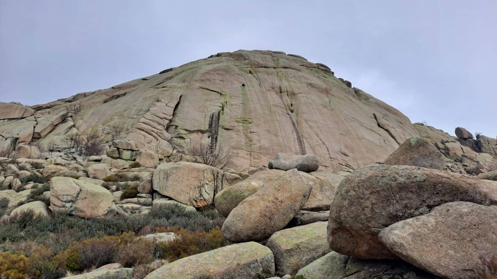 11/10 RUTA DE SENDERISMO AL YELMO DE LA PEDRIZA + COCIDO⛰️ GASTRORUTA