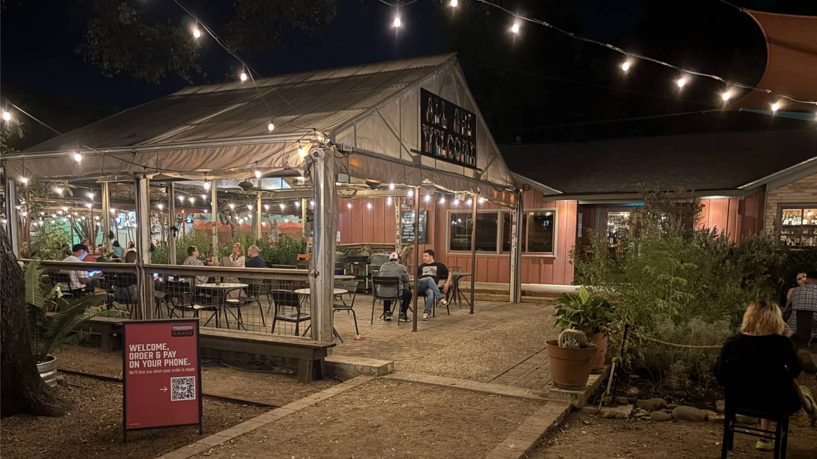 Singles Mingle (born 77-96) at Radio Coffee and Beer