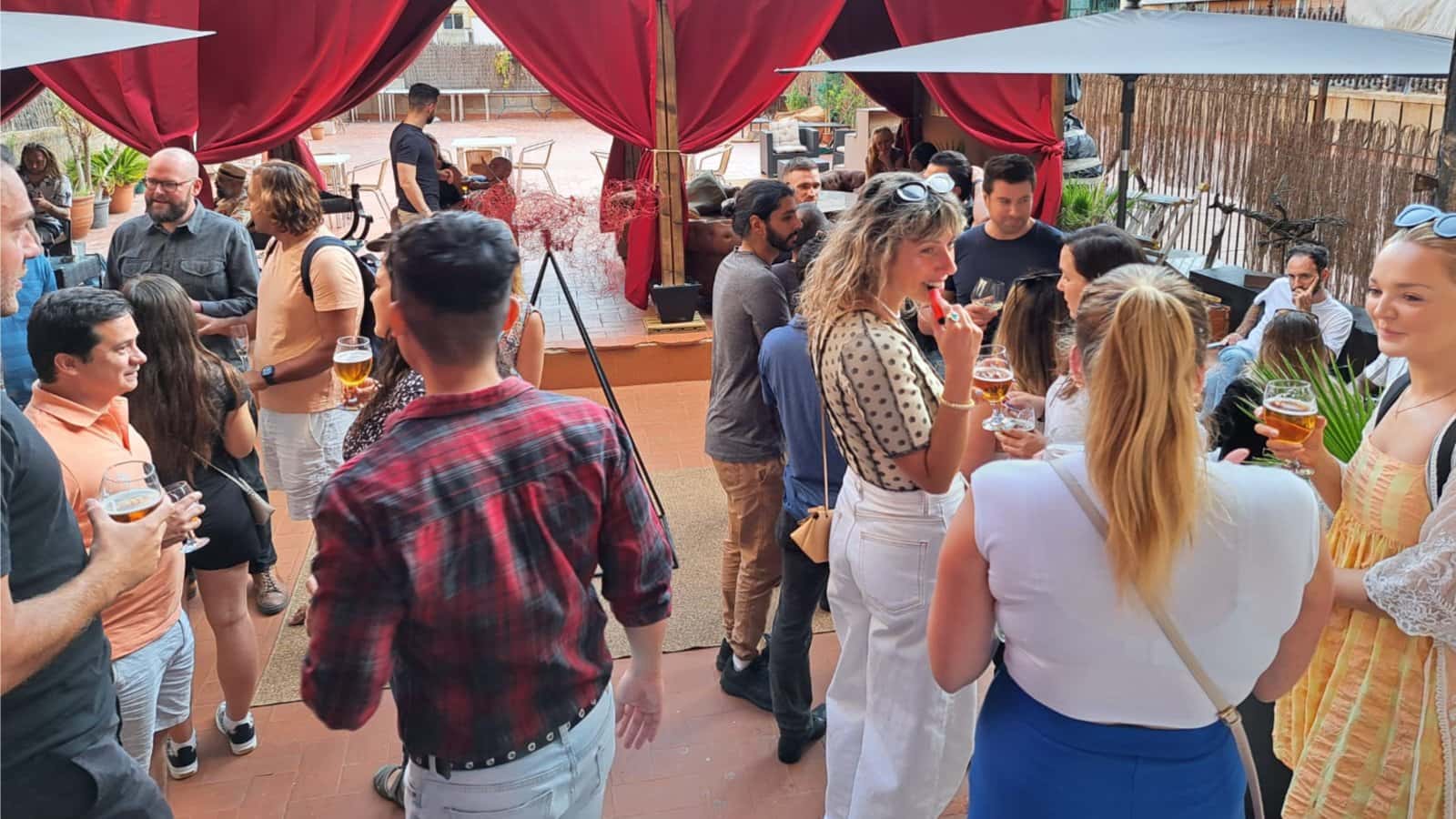 Weekly Barcelona Digital Nomads & Entrepreneurs Networking Meetup