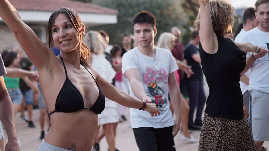 Clases de Bachata y Salsa en Carabanchel