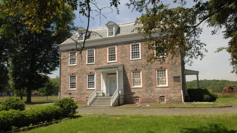 Northwest Bronx: Van Cortlandt Park Hike and the Fieldston Historic District