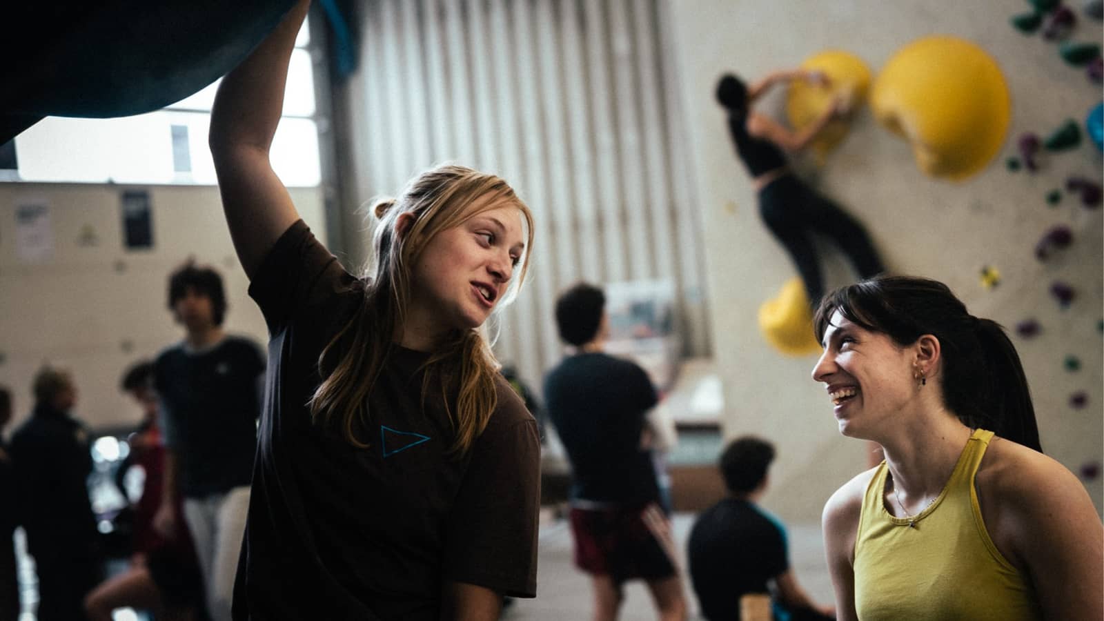 Sunday morning bouldering & (iced) coffee
