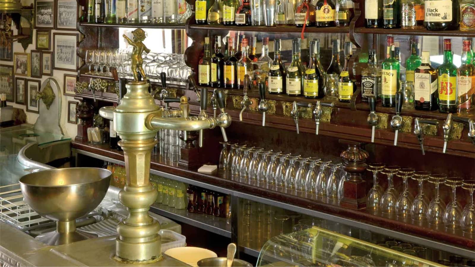 Tabernas centenarias + vermut