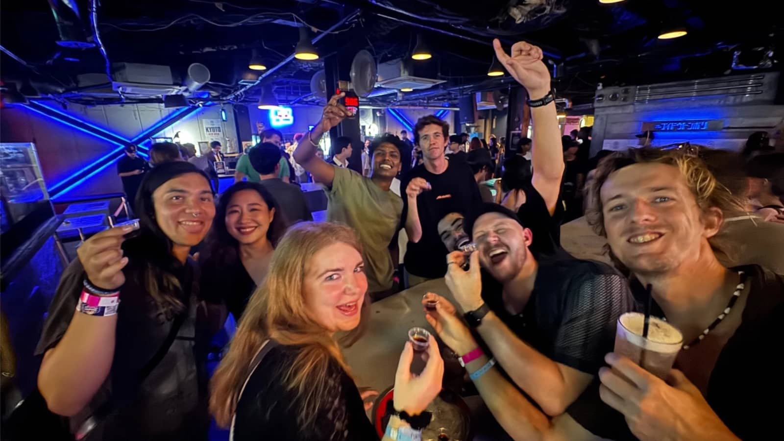 Osaka Pub Crawl by Tourivo