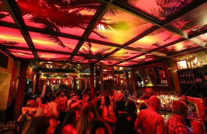 Letโs Socially Connect (The Carlton Club Bar/Rooftop) Friday 28th of August ๐๏ธ
