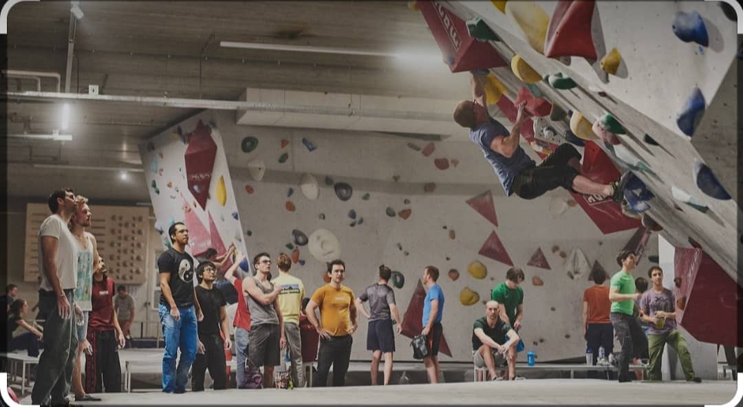 Bouldering at Monk