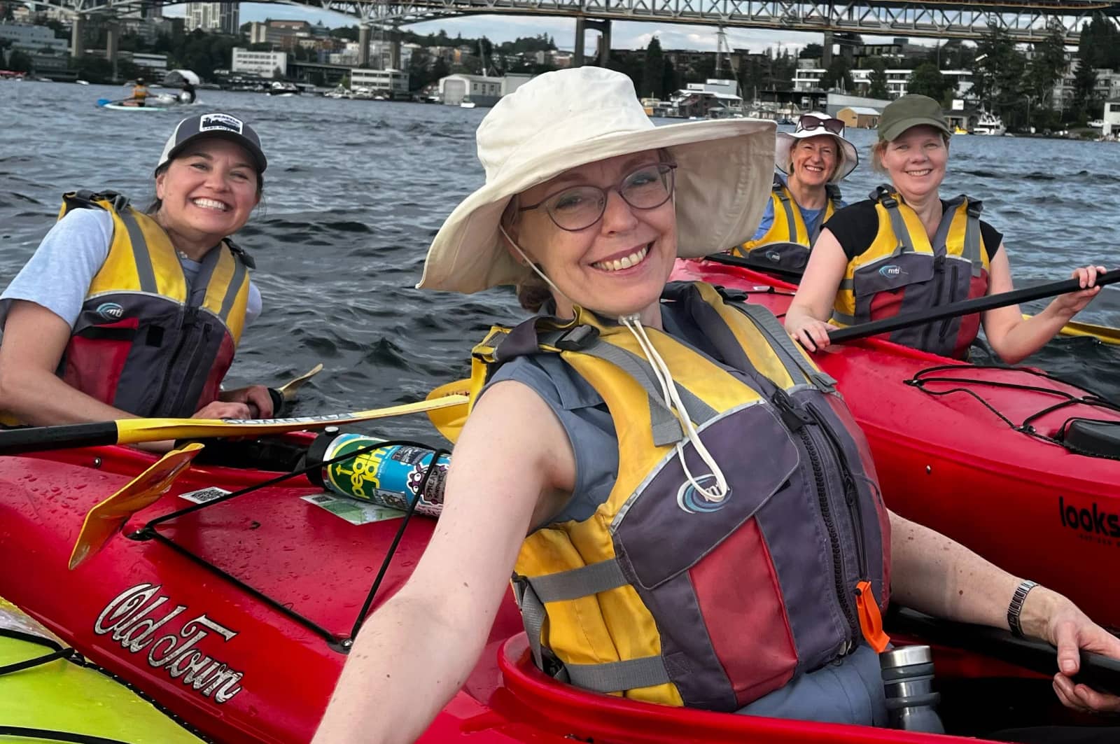 Kayaking Lake Union w Joe. Beginners Welcome (80 degrees Fri)