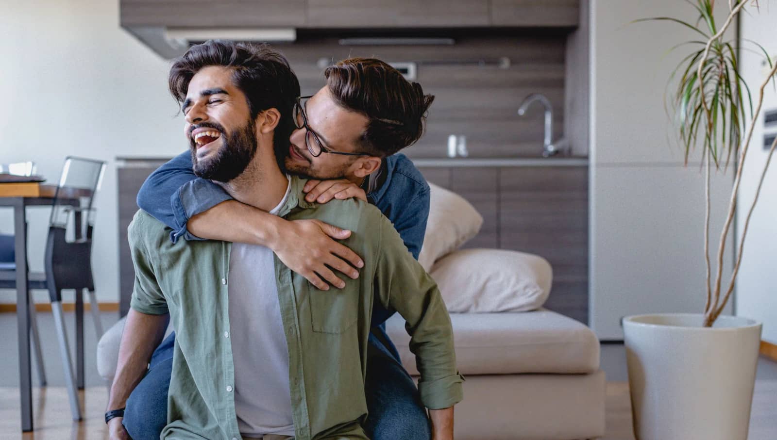 Melbourne Gay Singles Connect with Local Men