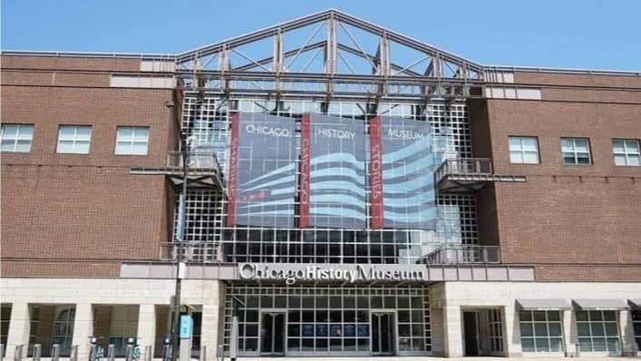 Fast Walk, Free History, Fun Sips: Lincoln Park/Old Town Part II