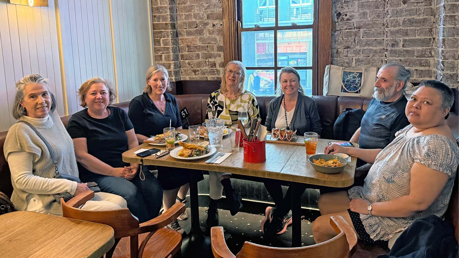 SelfPubAus lunch MeetUp - Strawberry Hills Hotel, Sydney