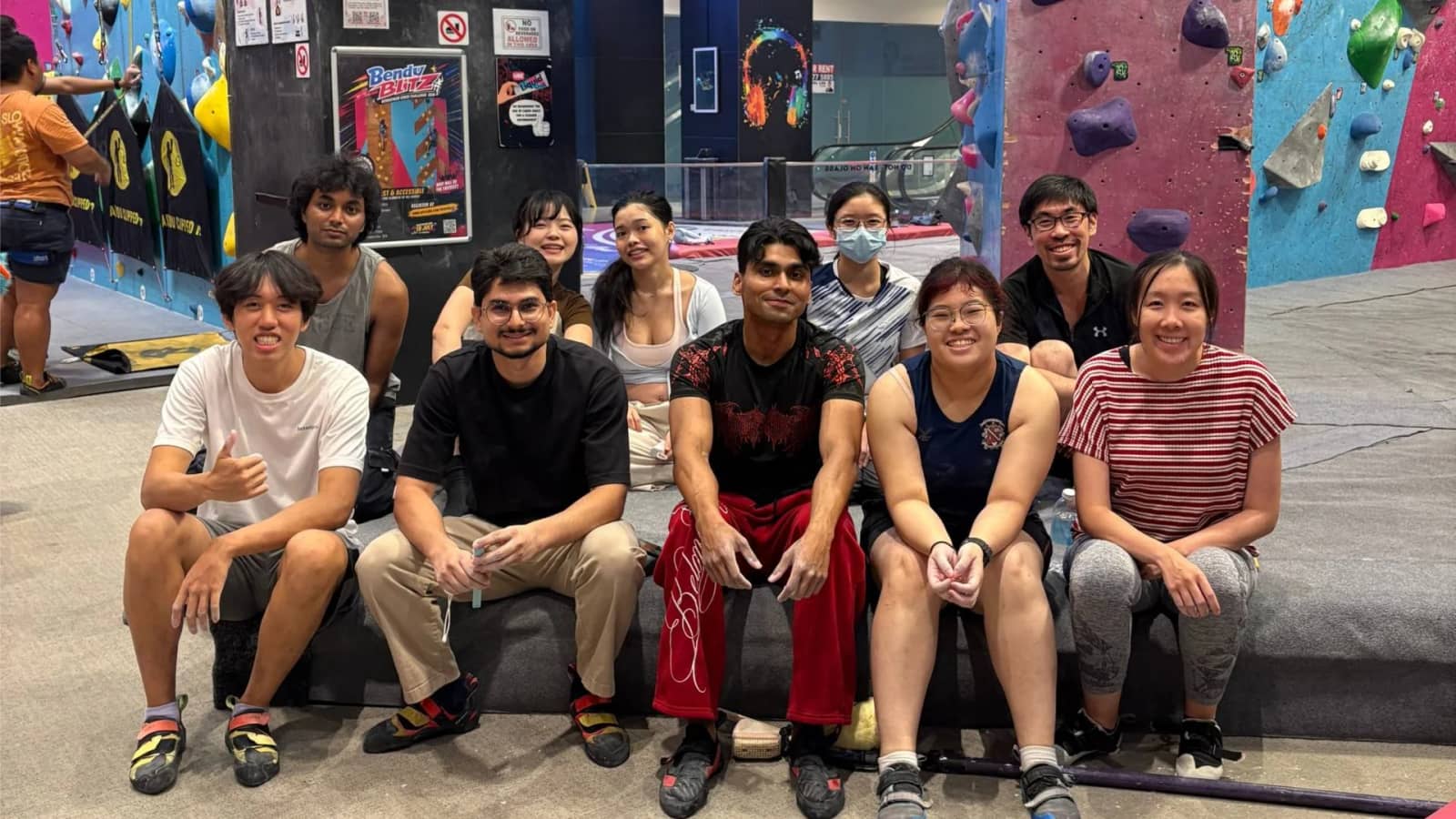 Build Self-Confidence with Bouldering! 🧗 (🌟Beginner-Friendly ) + Dinner 🥘