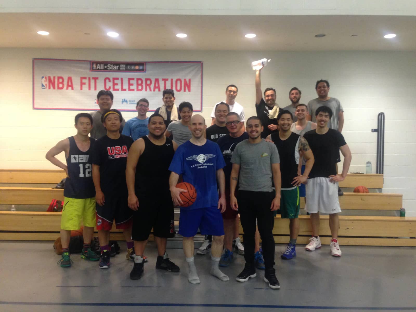 Mens Indoor Pick-up Basketball in Long Island City