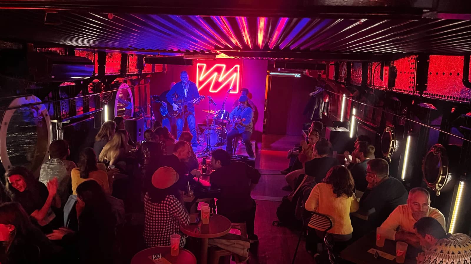 The Paris expats jam