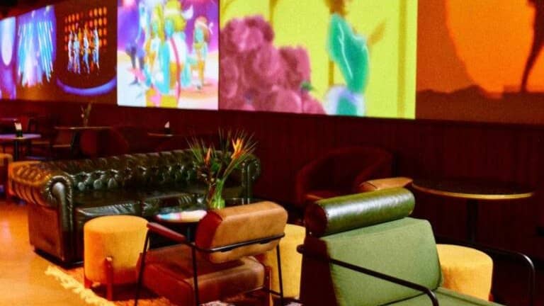 InterNations SP Prepaid Event - Is This A Bar or A Movie Theater