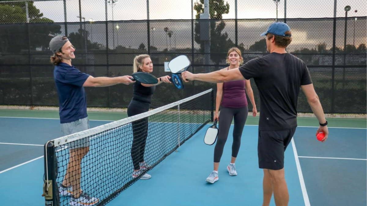 21+ Friday Night Socials, Pickleball Freeplay
