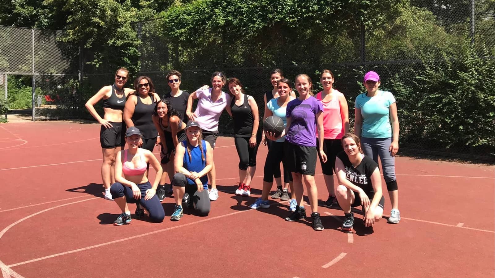 Women's and FLINTA Outdoor Pick up Basketball