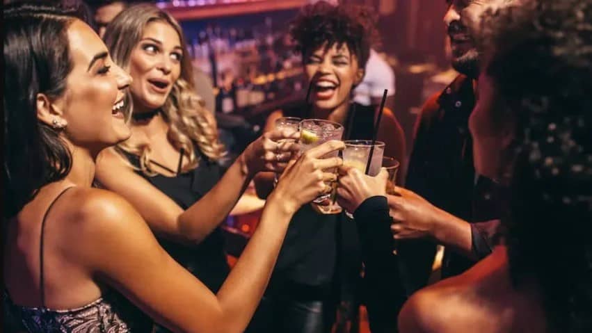 Unwind and Connect β¨ CBD bar