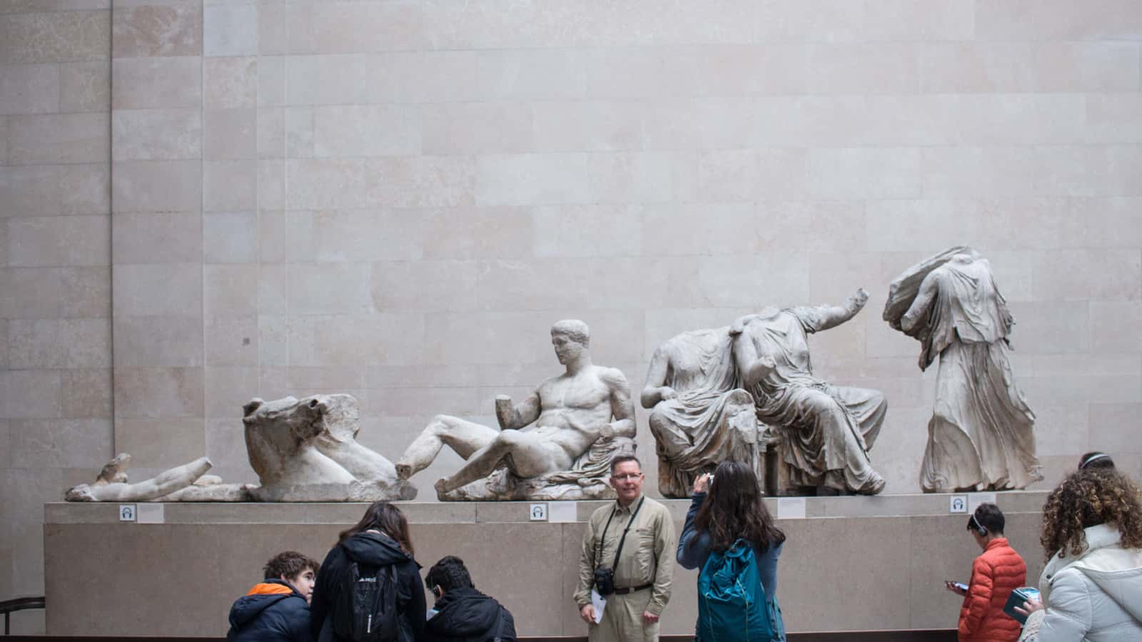 MONUMENT AND MOVEMENT- DRAW IN BRTISH MUSEUM