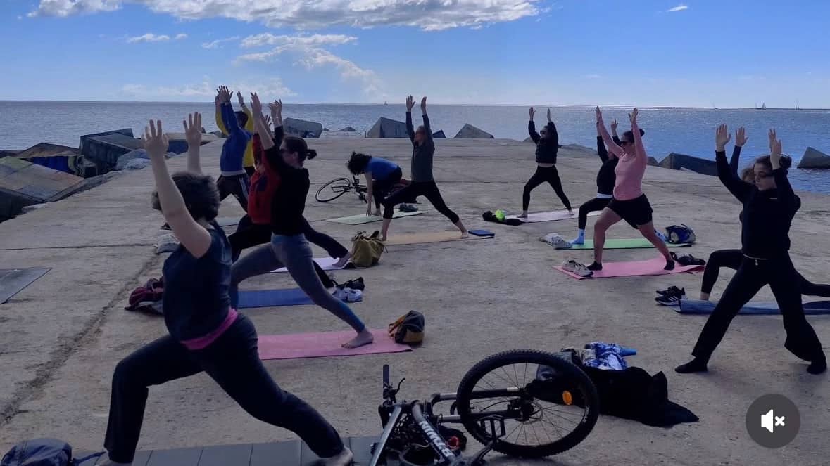 Vinyasa Yoga and Breathwork ( in the park )