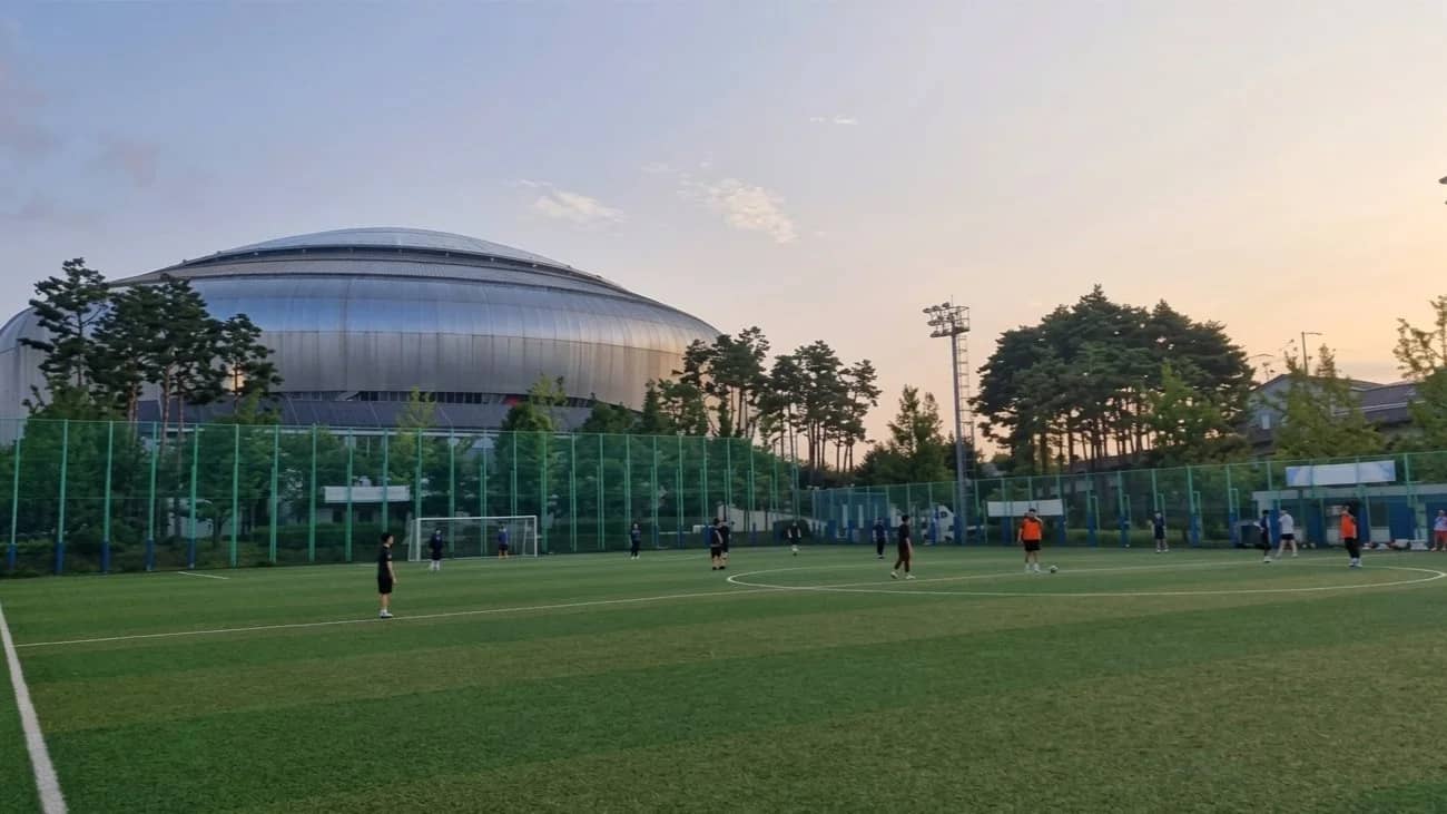 11v11 Kickabout @ Guro