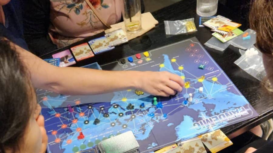 Friend-making board games night