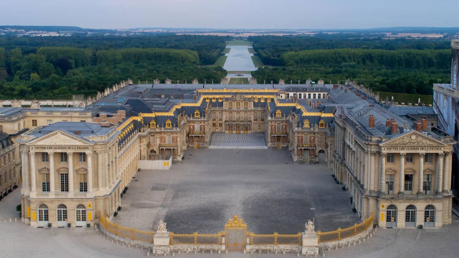 Hike to Versailles, like the Sun King